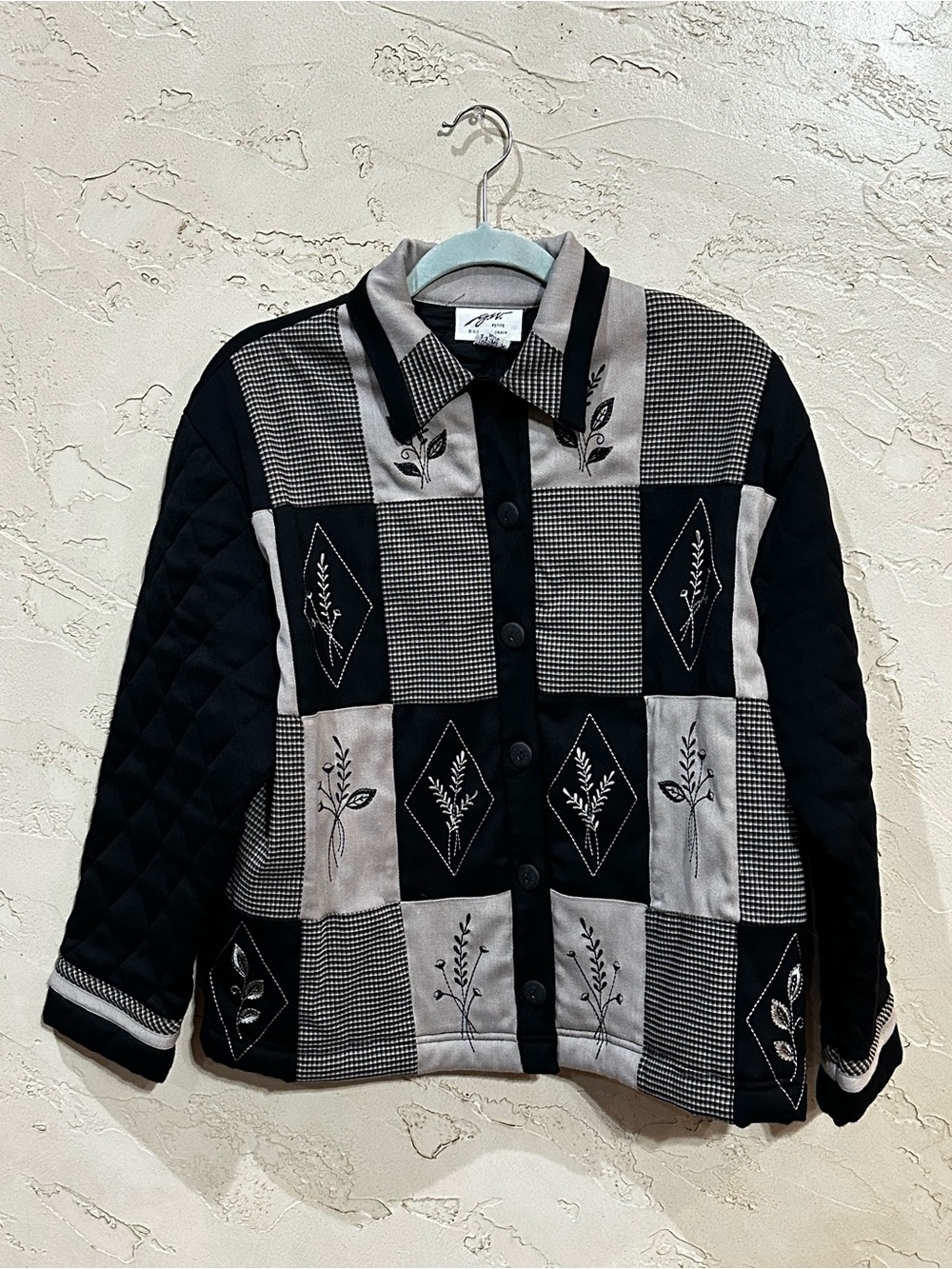 GW Petite Division of Graff Embroidered Quilted Button-Up Black/Gray Jacket sz S
